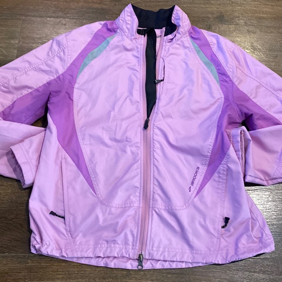 Brooks Jackets & Blazers - Brooks shelter technology Women’s zip up windbreaker size medium running